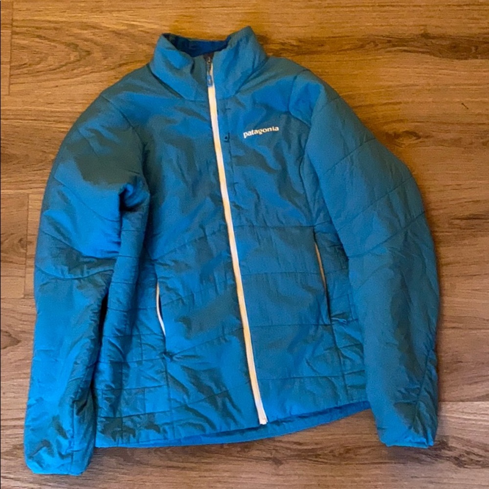 Patagonia nano-air jacket in blue women’s medium